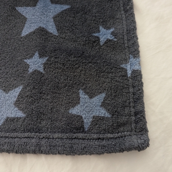 Super Plush Star Throw Blanket!! - Picture 5 of 7
